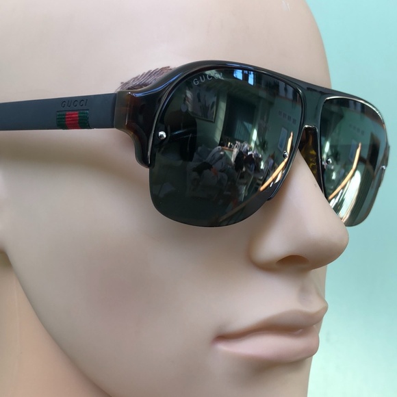 Gucci Sunglasses - Picture 4 of 12